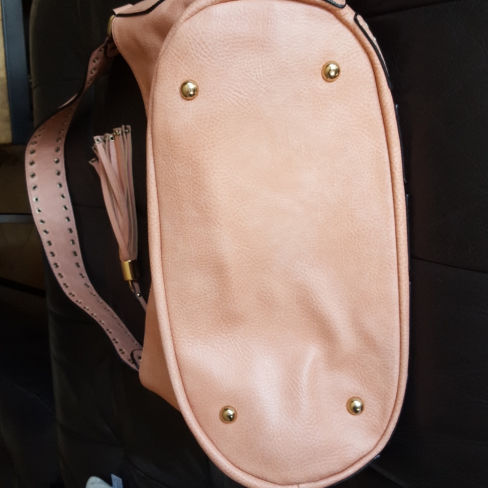 Handbag - Picture 3 of 6
